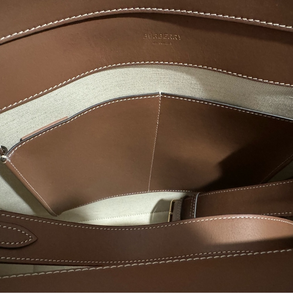 Brand New Burberry Canvas & Leather Tote Bag - Picture 3 of 9